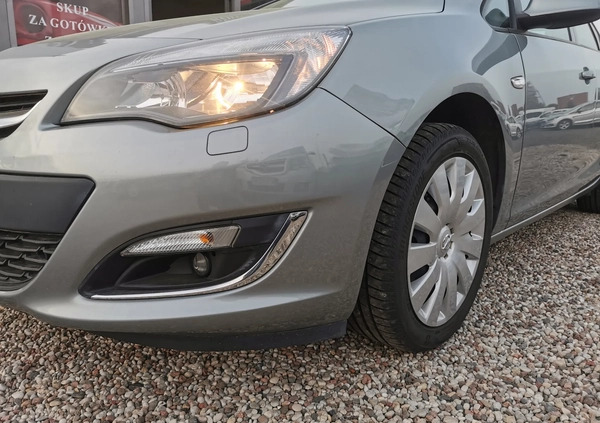Opel Astra cena 33897 przebieg: 116000, rok produkcji 2013 z Krajenka małe 529